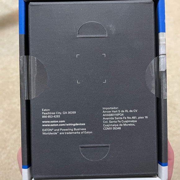 NIB Eaton Wi-Fi smart duplex receptacle - Picture 4 of 6